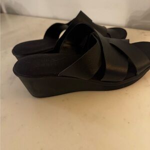 Black Wedge Sandals Naturalizer brand